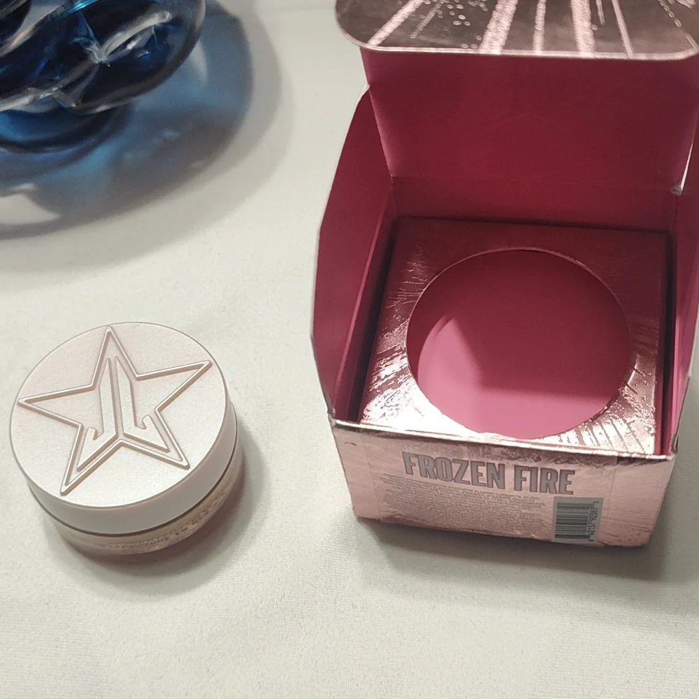 NWT Frozen Fire Jeffree Star Eye Gloss Powder